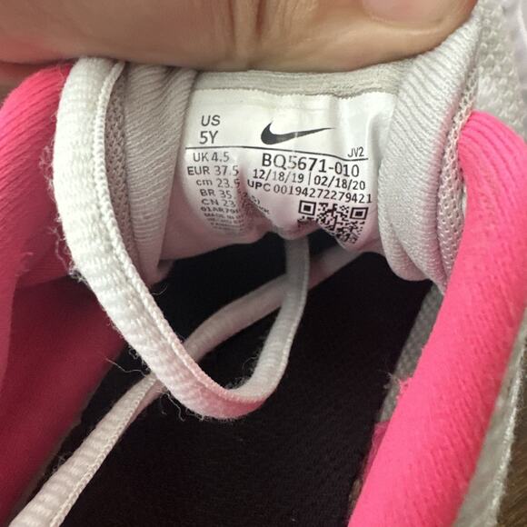 Nike Revolution 5 Running Sneakers Girls Size 5Y Dust Hyper Pink BQ5671-010 - Picture 6 of 7